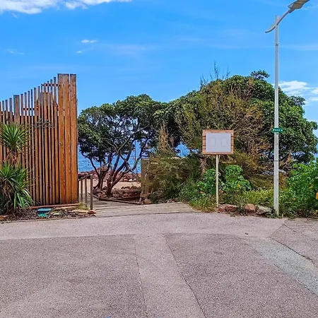 Reiala Saint-raphael * Saint-Raphaël